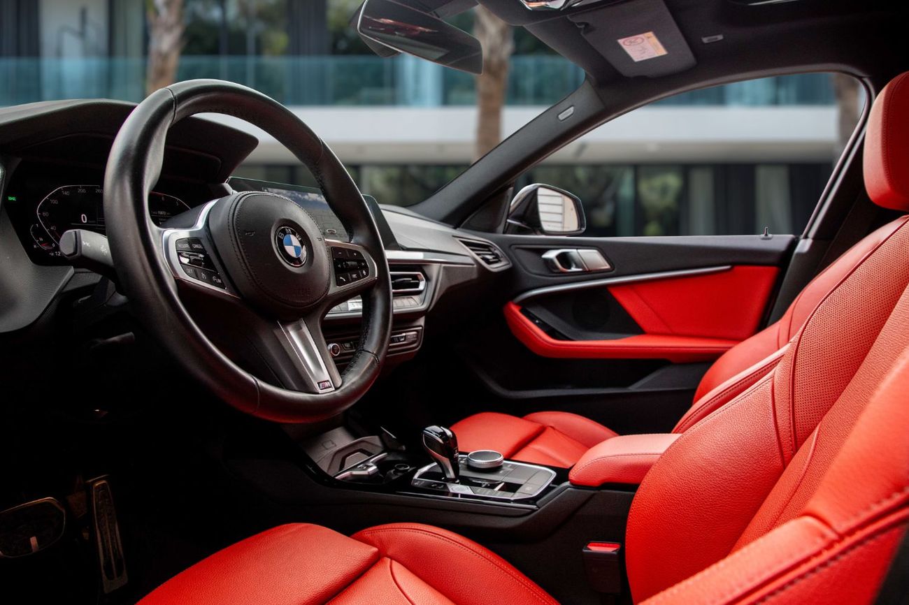 بي أم دبليو 218 2,330 P.M  | 0% Downpayment | BMW 218i M Kit | Full BMW History!