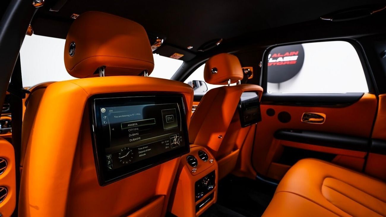 رولز رويس جوست Black Badge 2024 - GCC - Under Warranty and Service Contract