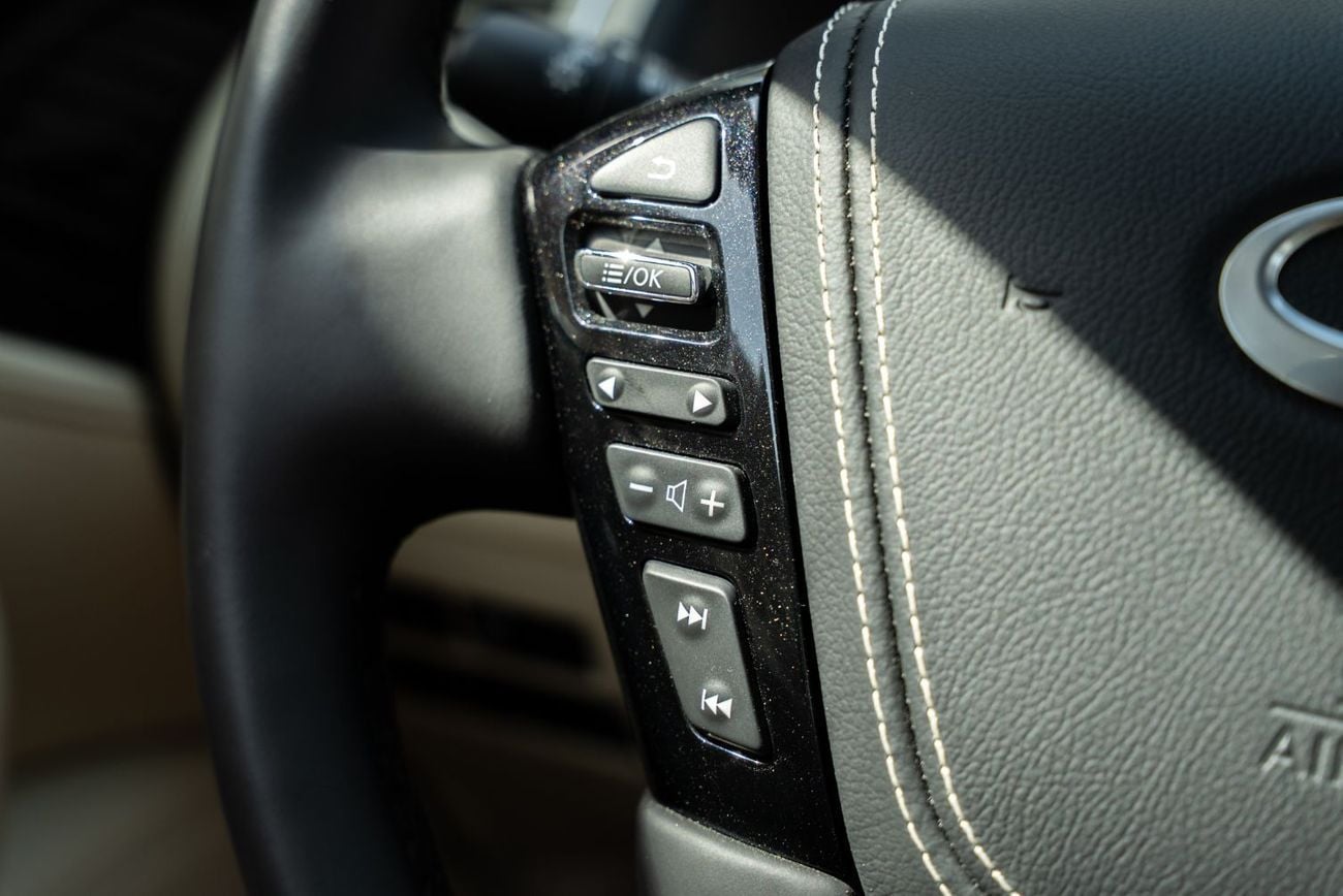 إنفينيتي QX80 LUXE SENSORY PROACTIVE Sensory ProActive 8 5.6L
