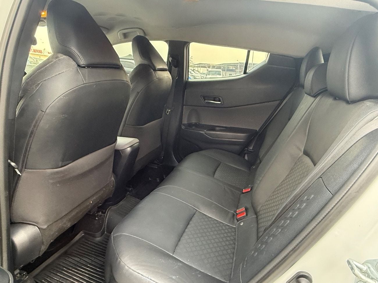 Toyota CHR LIMITED,LEADER SEAT,PUSH START, STICKER 2023 MODEL