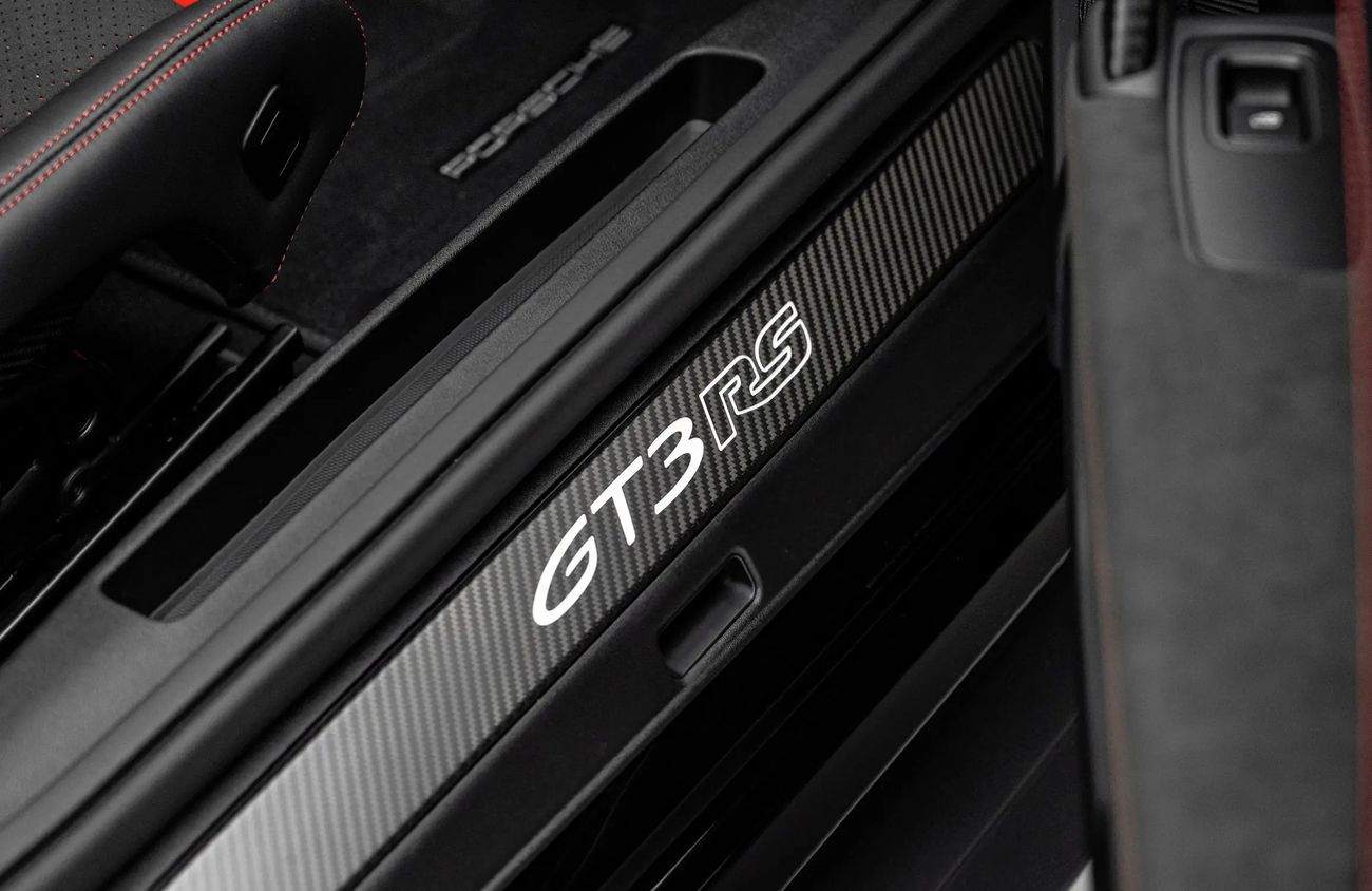 Porsche 911 4.0L F-6 Naturally Aspirated Engine