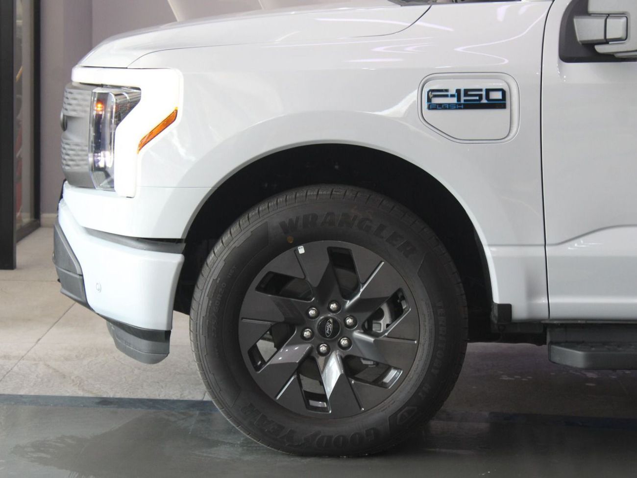 فورد إف 150 لايتنينج No Accidents New Car