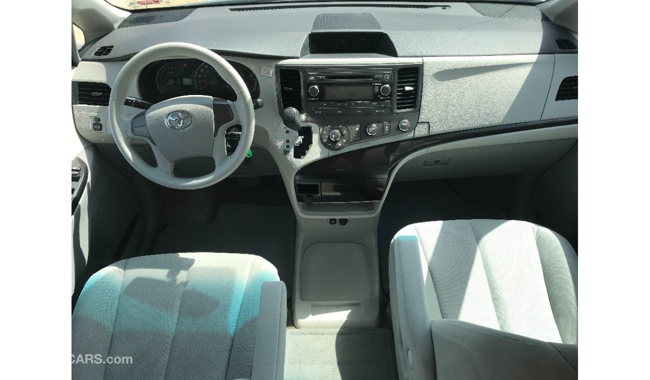 Toyota Sienna 2012 REF#177