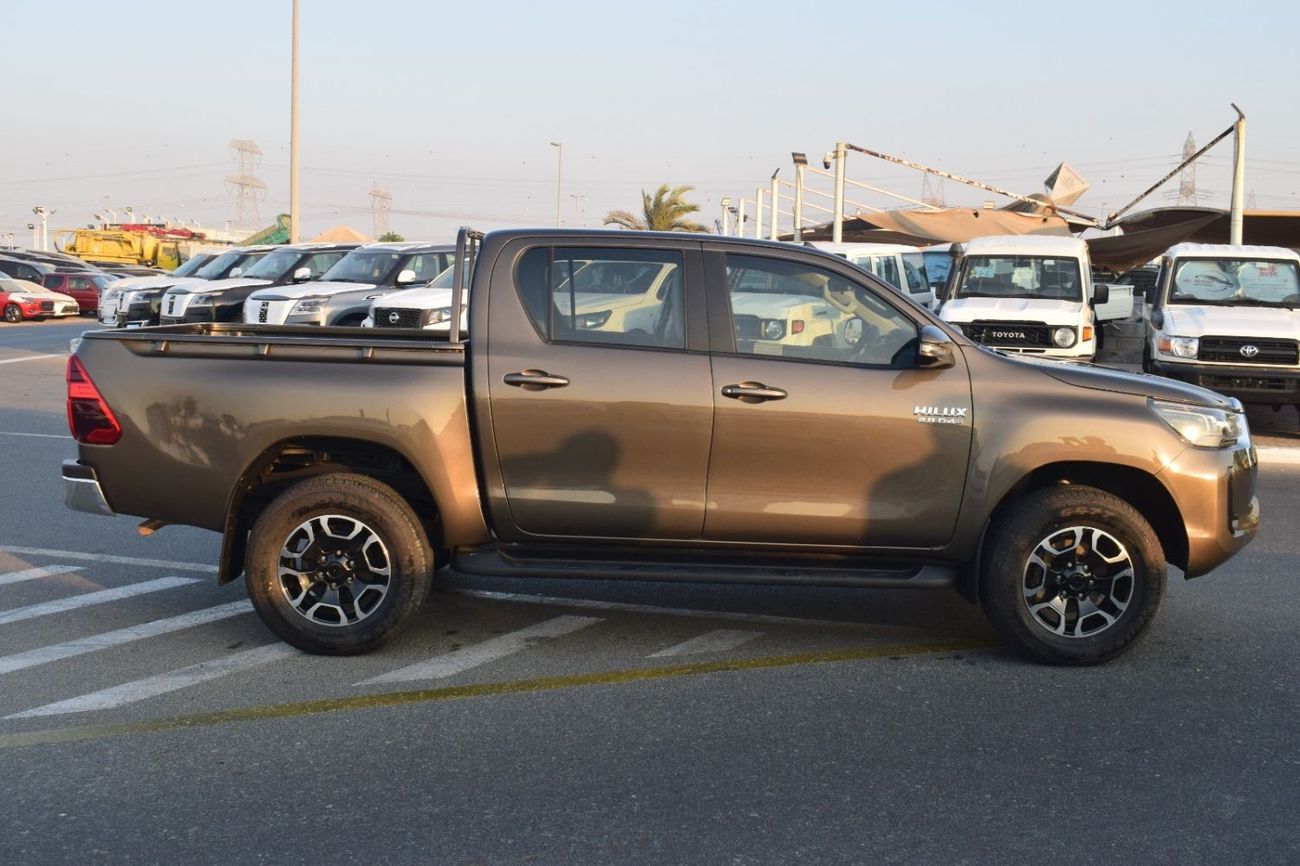 Toyota Hilux GLX 2.8L A/T