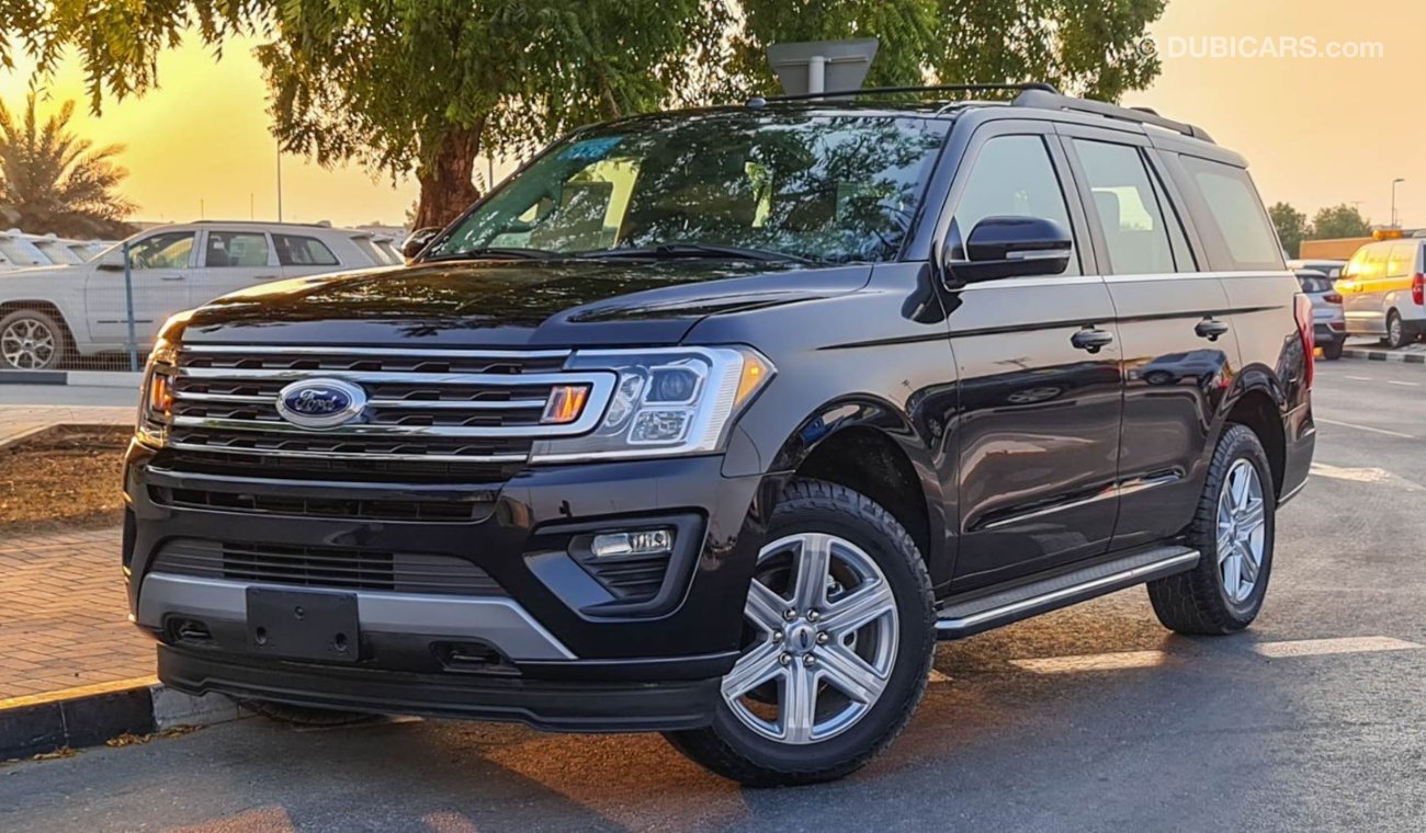 Ford Expedition XLT 4WD Panorama Agency Warranty GCC 0kms