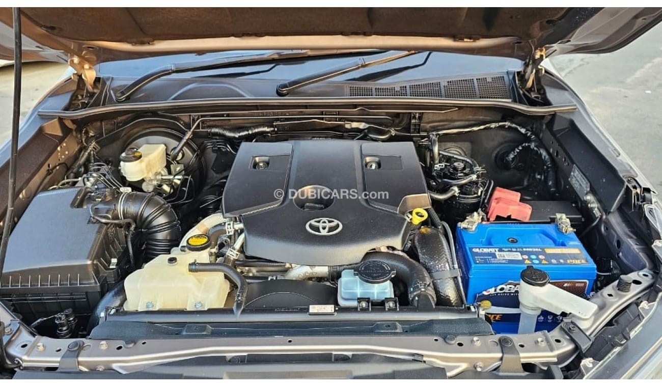 Toyota Hilux CONVERTED TO ROCCO 2023 | RIGHT-HAND-DRIVE | BLACK PREMIUM LEATHER SEATS | EXCELLENT CONDITION