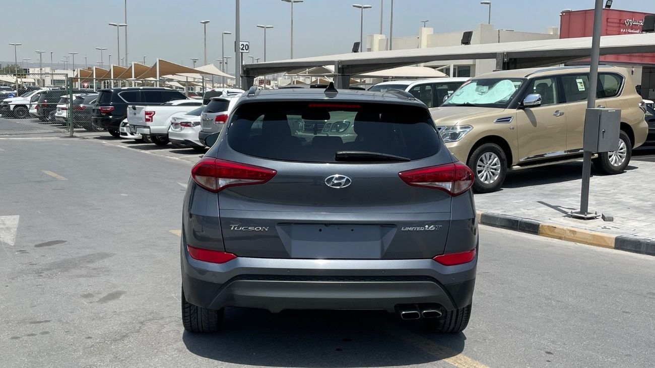 Hyundai Tucson Basic Panorama 1.6L FuLL,