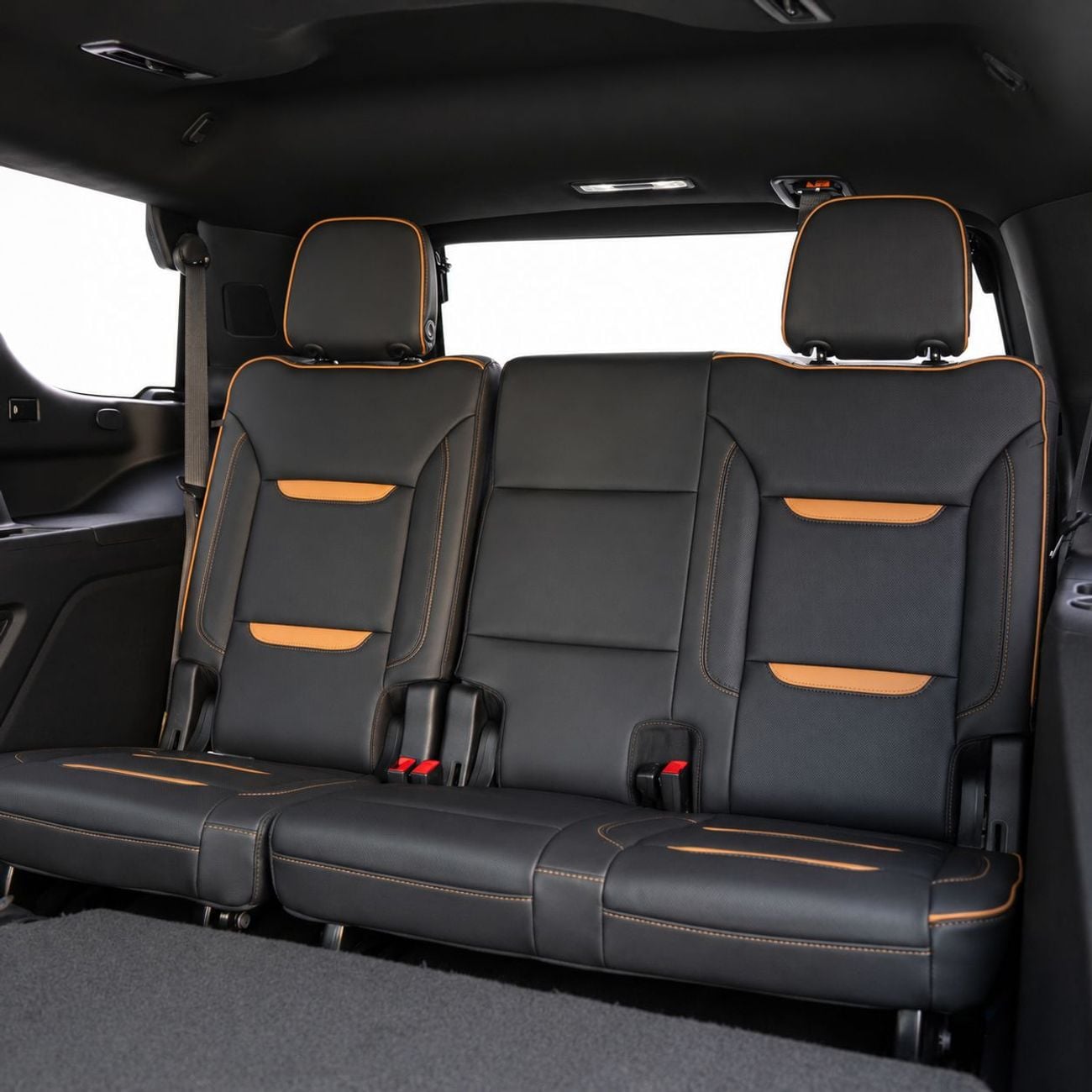 GMC Yukon AED 2,682 P.M • 0% Downpayment • GMC Yukon AT4 • 1 Year Warranty