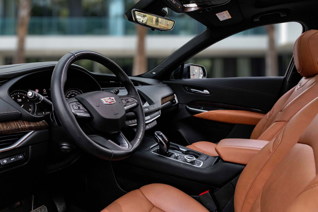 Cadillac XT4 XT4 Premium Luxury | 1,959 P.M | 0% Downpayment | Agency Service!