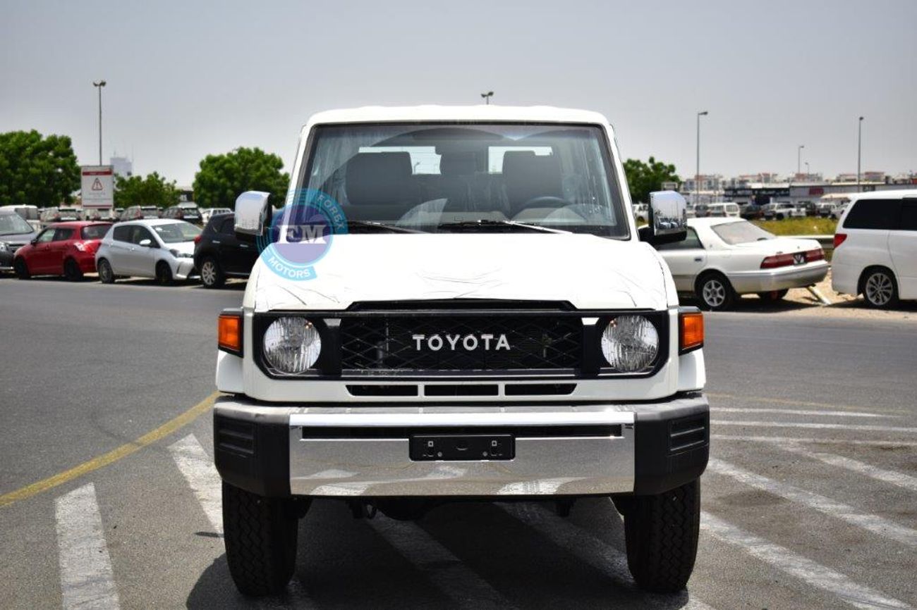 تويوتا لاند كروزر 70 76 LX V6 4.0L 4WD 6 Seater Manual