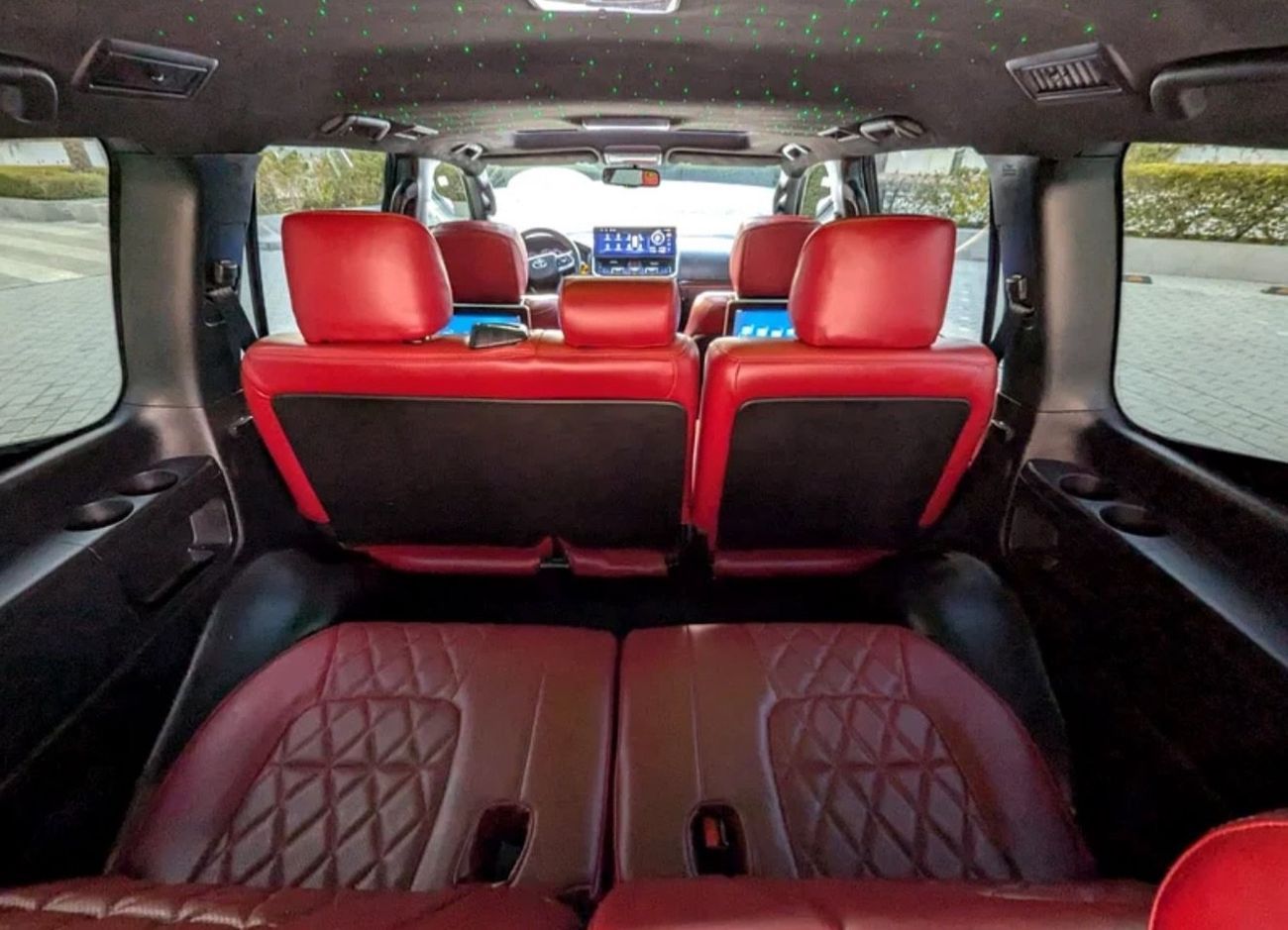 Toyota Land Cruiser 2015 FACELIFTED 2025 WITH INTERIOR AND EXTERIOR V8 FULL OPTION IN EXCELLENT CONDITION