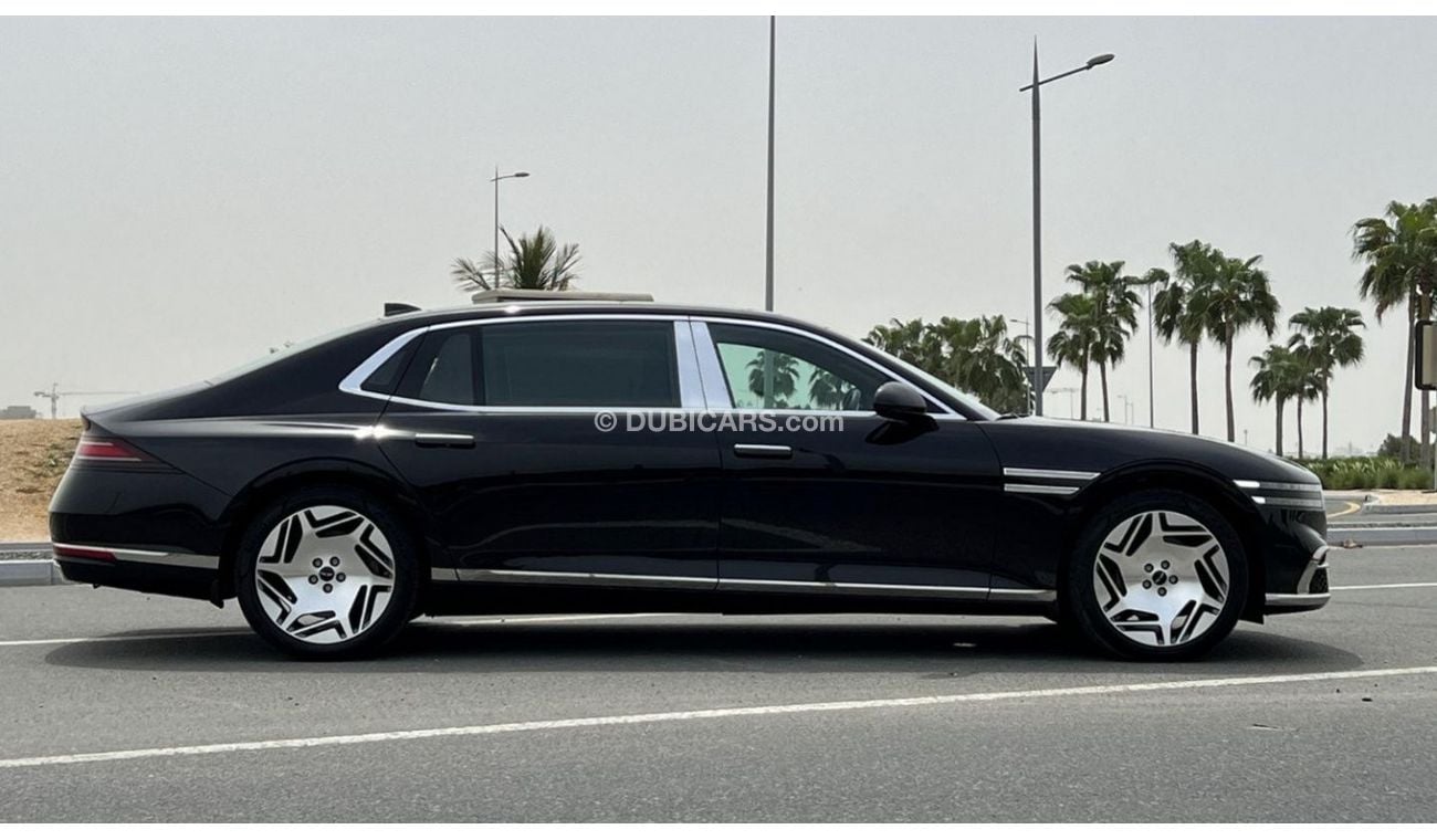 جينيسس G90 Royal Long AWD V6 GCC Like New