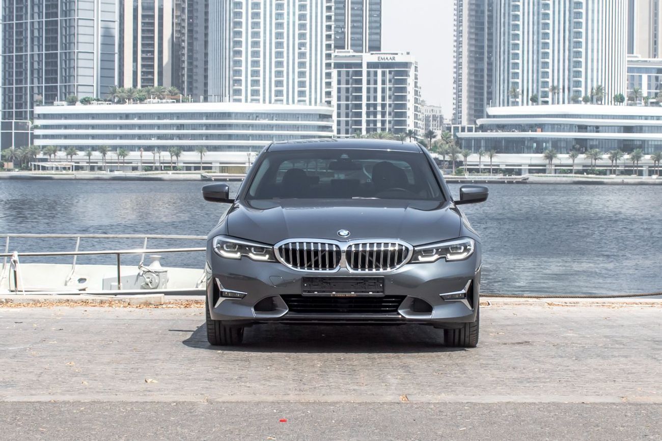 بي أم دبليو 320 Luxury Line