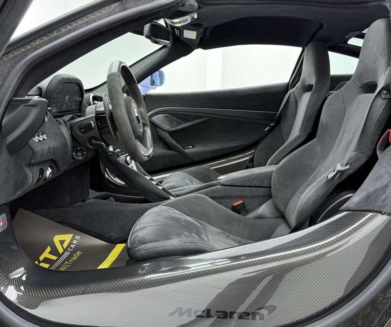 McLaren 720S 2022 McLaren 720S Performance, Full McLaren Service History, Very Low Km, Fully Loaded, Japanese