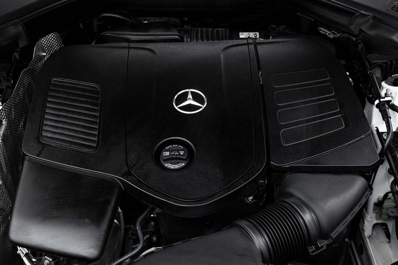 Mercedes Benz GLC200 | 4,113 P.M | 0% Downpayment | Mercedes Warranty!