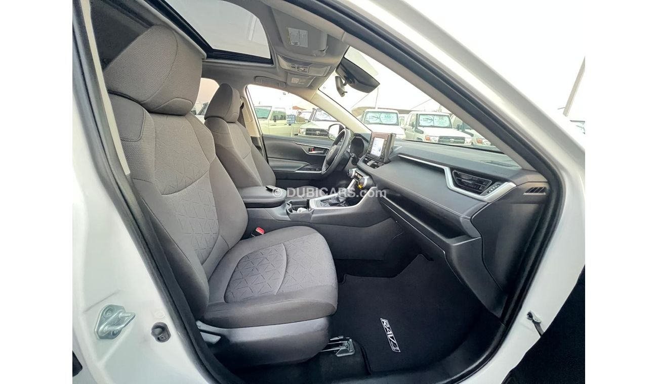 Toyota RAV4 2019 Toyota RAV4 XLE SUV,  4CYL, Automatic, Four Wheel Drive / EXPORT ONLY