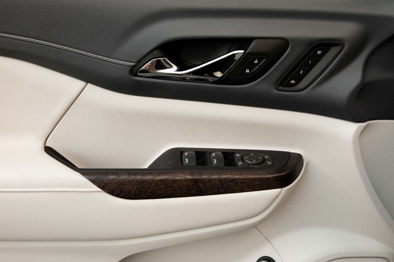 GMC Acadia Denali | 2,546 P.M  | 0% Downpayment | Agency Warranty!