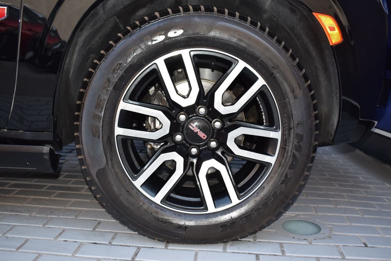 GMC Yukon 5.3 V8 AT4 (AWD)