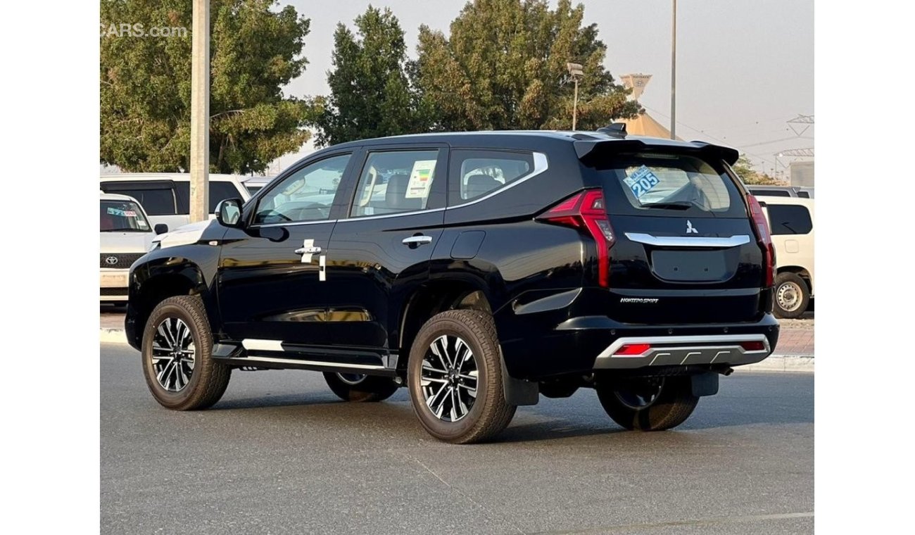 ميتسوبيشي مونتيرو Montero Sport 2021 3.0L E72+ | GCC specs 4x4 (Sunroof/Heating Seats) | Black/Black Leather Interior