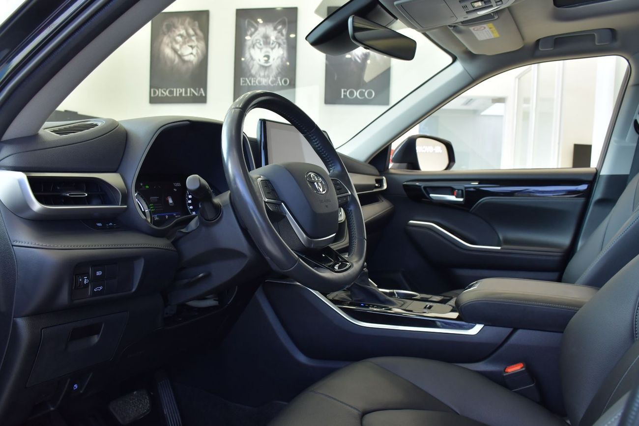 Toyota Highlander 2.5L Hybrid VXR (AWD)