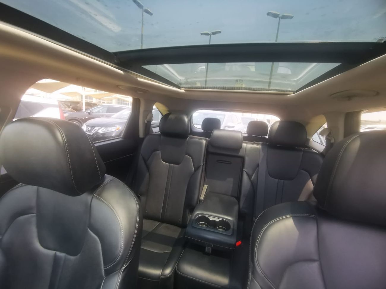 كيا سورينتو Std 2.5L FWD