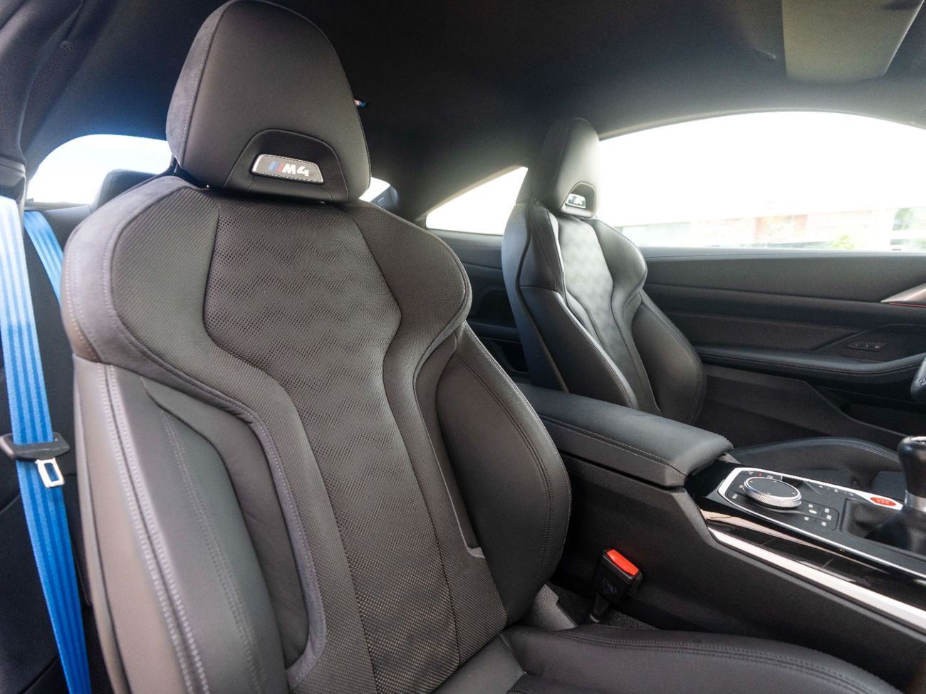 بي أم دبليو M4 COUPE