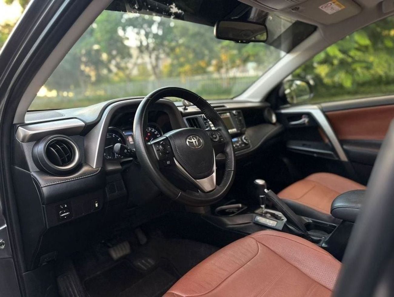 تويوتا راف ٤ VX 2.5L