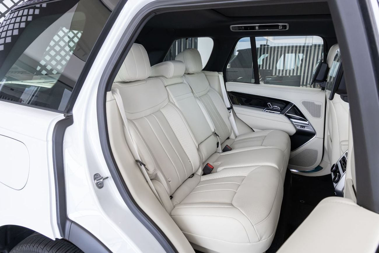 لاند روفر رينج روفر Land Rover | Range Rover Vogue | HSE P530 | Black Edition | GCC Specs | 2026  | ( EXPORT)