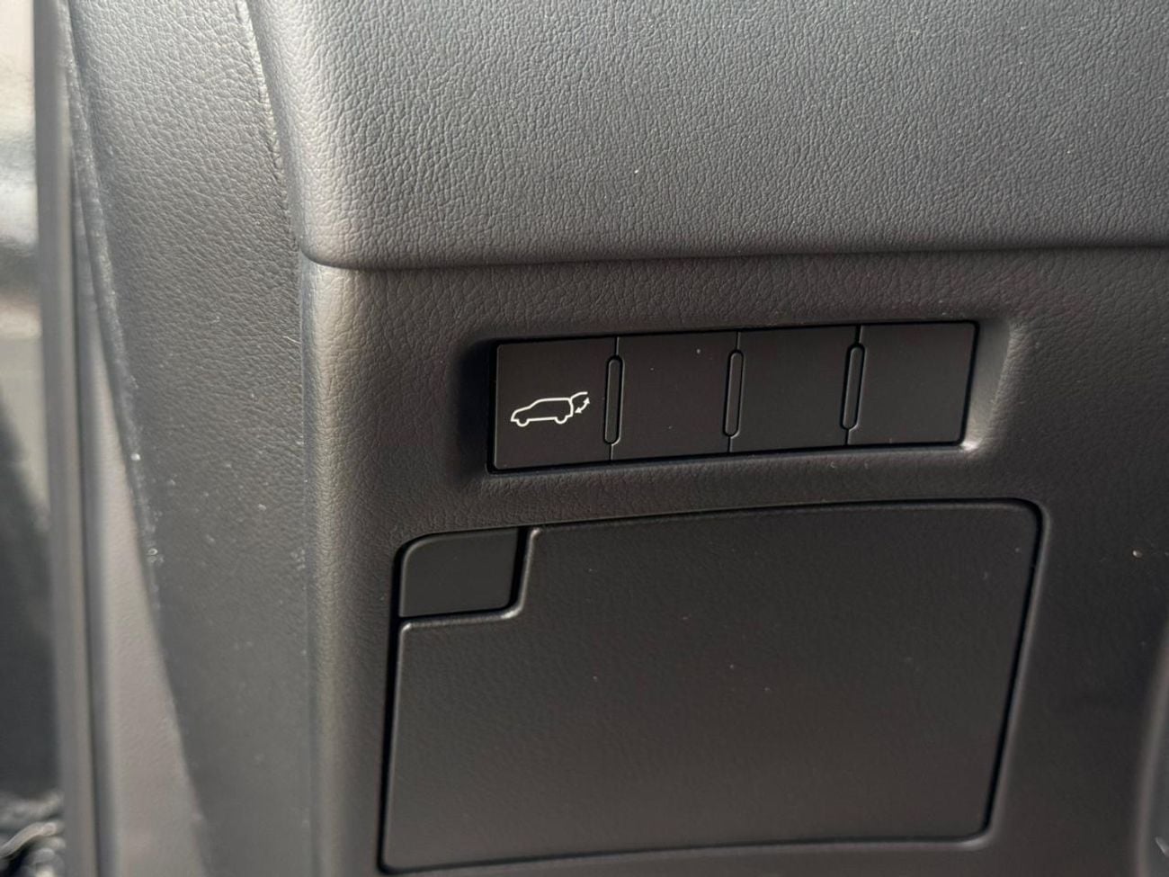 لكزس LX 600 F-Sport 3.5L