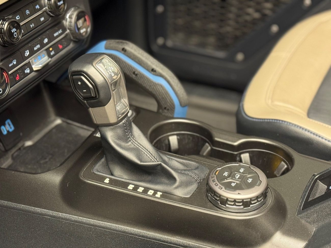 Ford Bronco Wildtrak 2.7L (4 Seater)