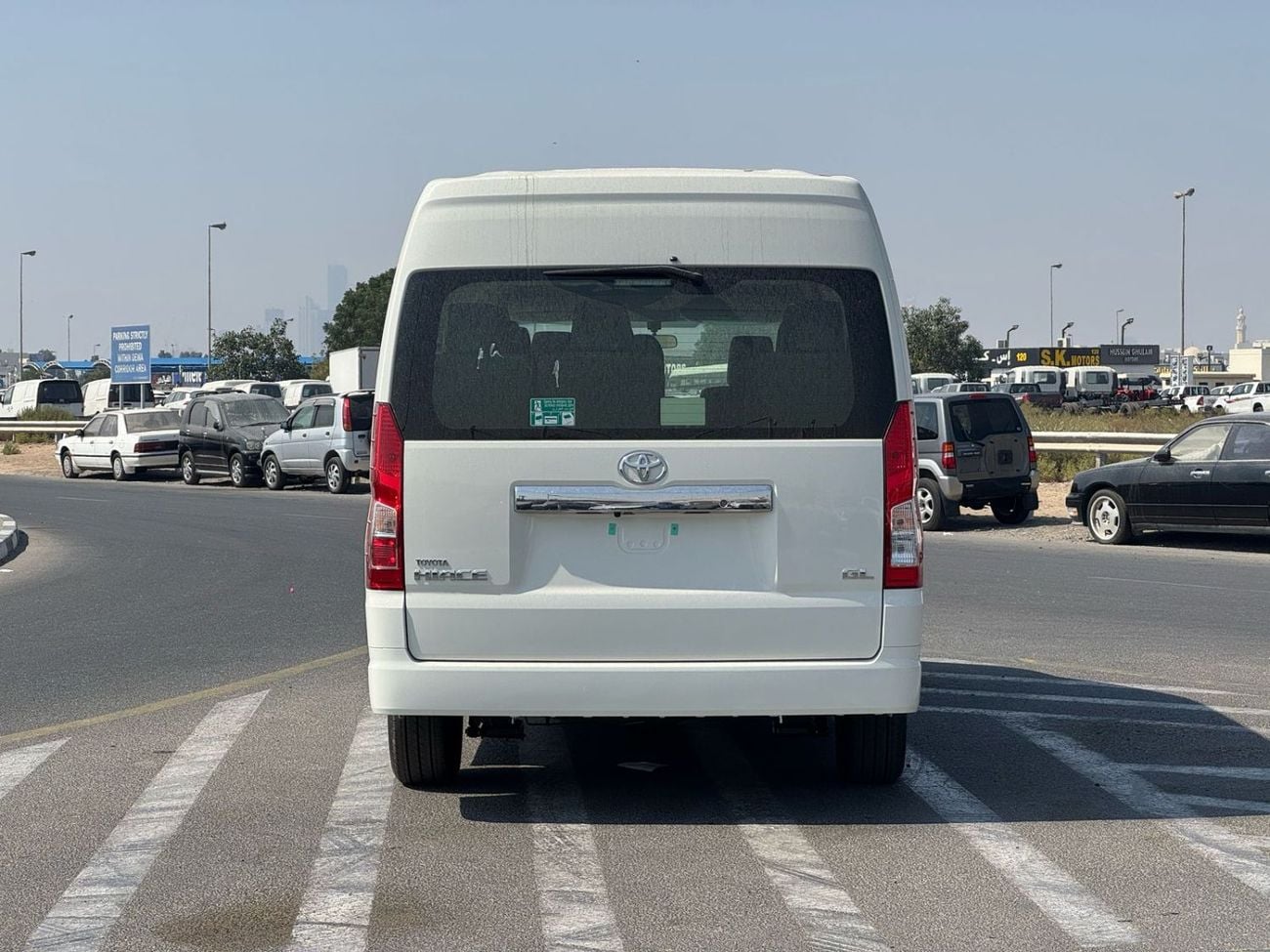 Toyota Hiace GL ECTAI0032 - 2026 Toyota Hiace Hrf Pass Van GL - 3.5L Petrol Auto