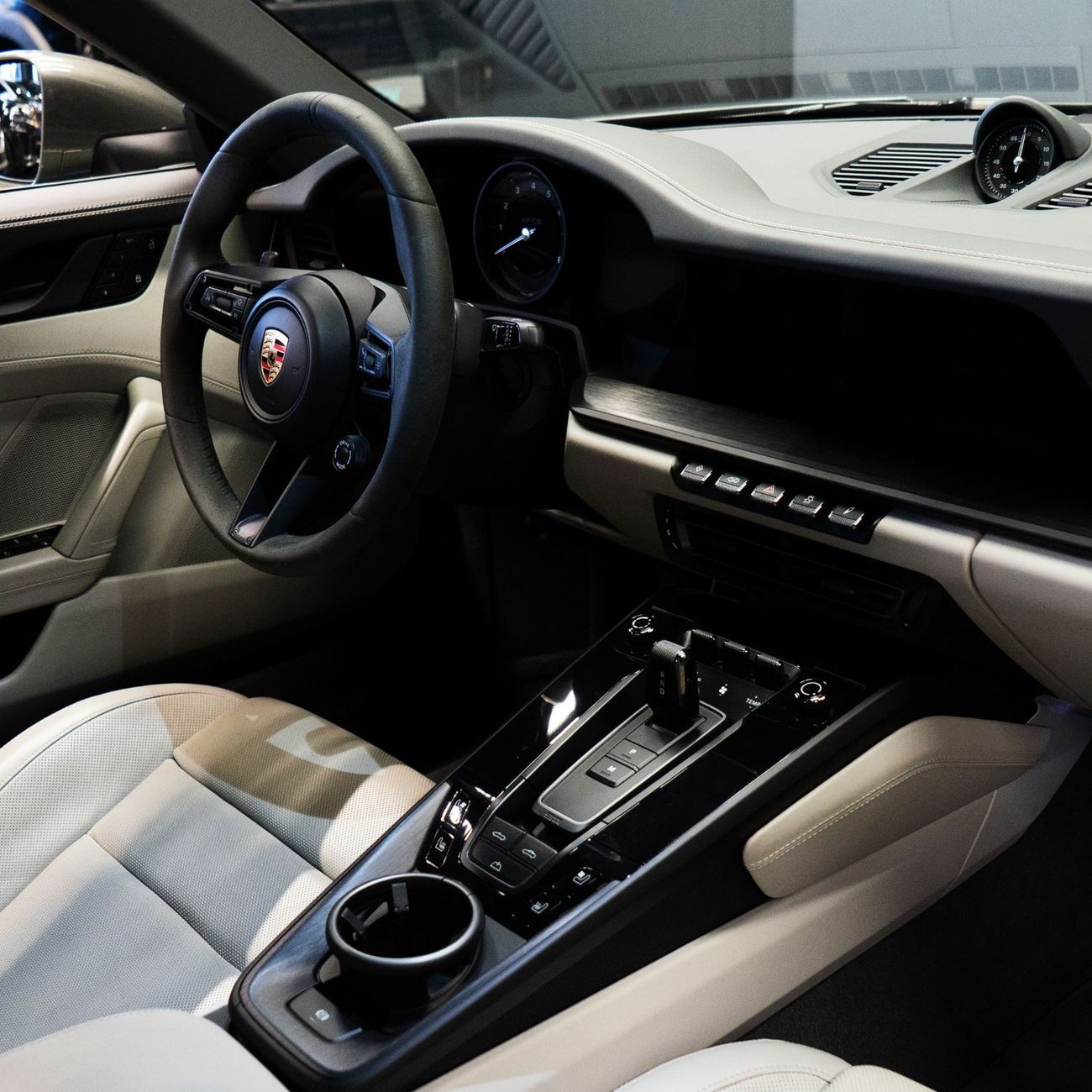 Porsche 911 Carrera GTS 3.0L (475 HP) Convertible AED 12,265 pm  • 0% Downpayment • Porsche 911 Carrera GTS • Ag