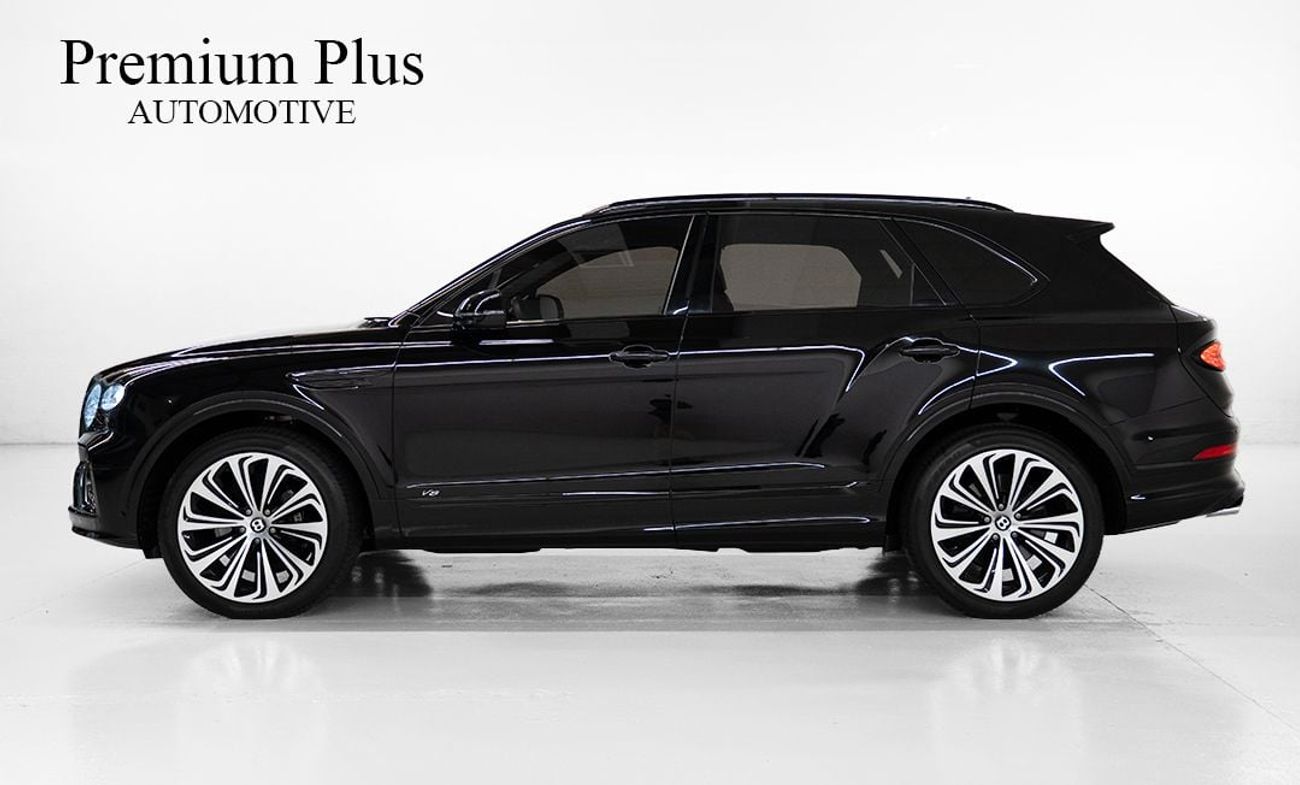 Bentley Bentayga Bentayga 4.0T 2021 Bentley Mulliner Blackline, Warranty, Full Bentley Service History, Fully Loaded,