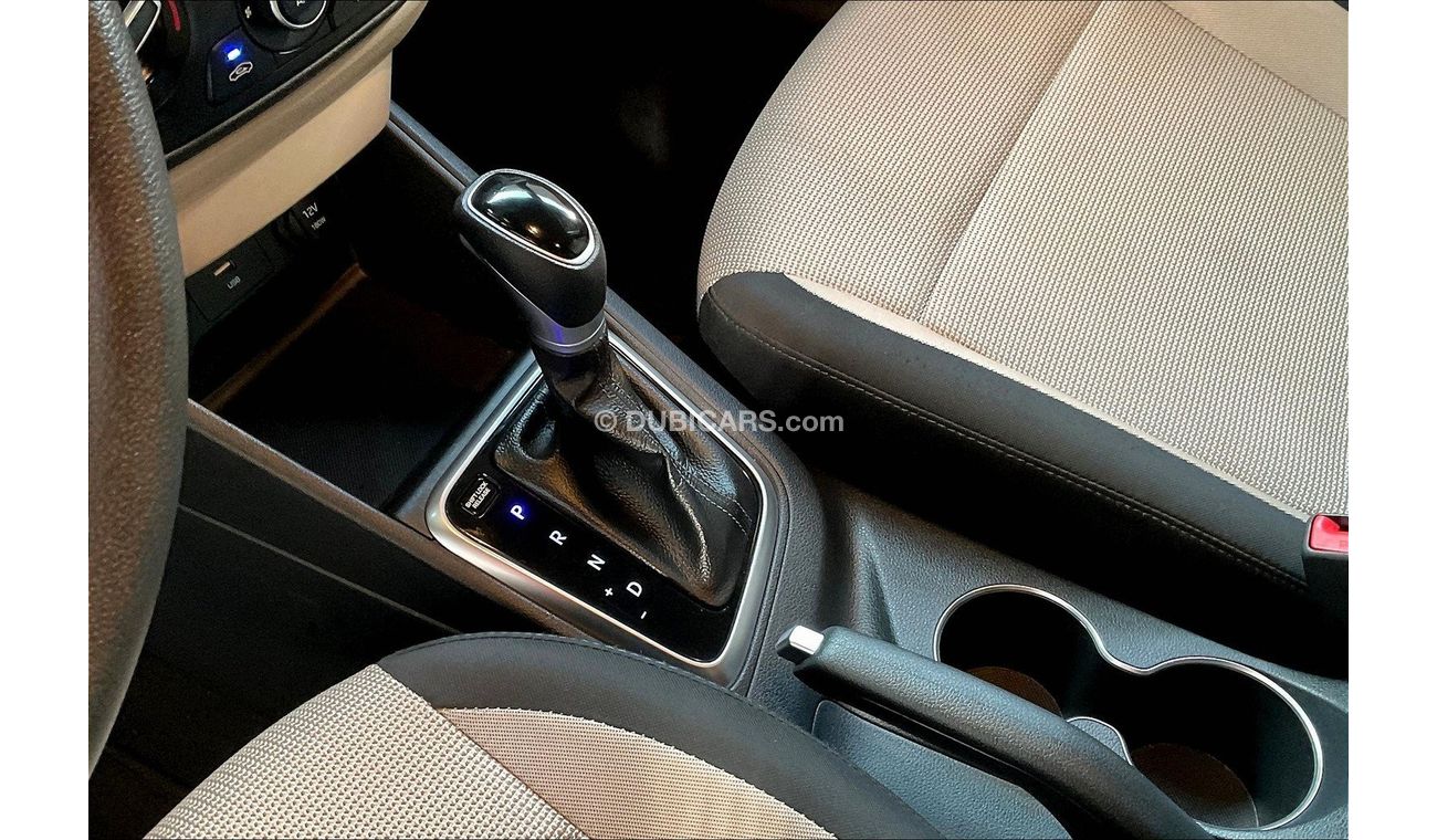 Hyundai Accent Smart Plus