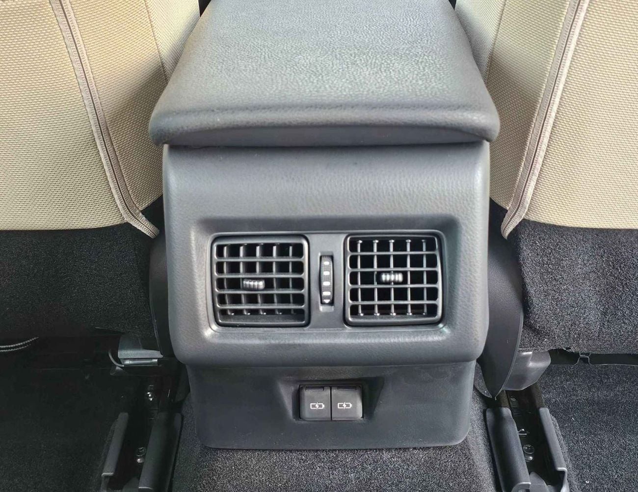 Toyota Camry LE / 2.5L V4 PETROL / PUSH START / DVD CAMERA / SUNROOF / CODE # LE