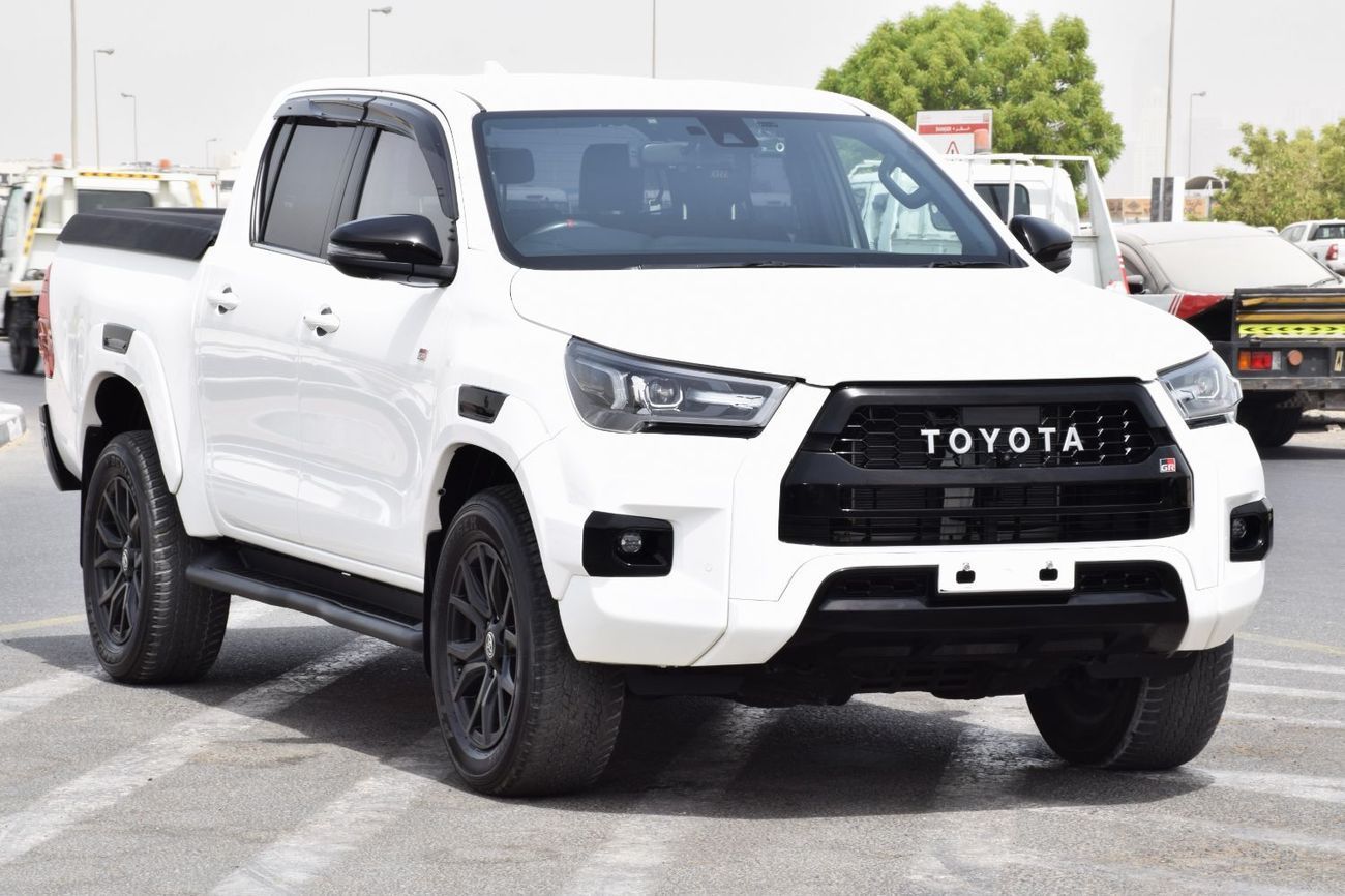 Toyota Hilux GR Sport 2.8L GR Sport 2.4L