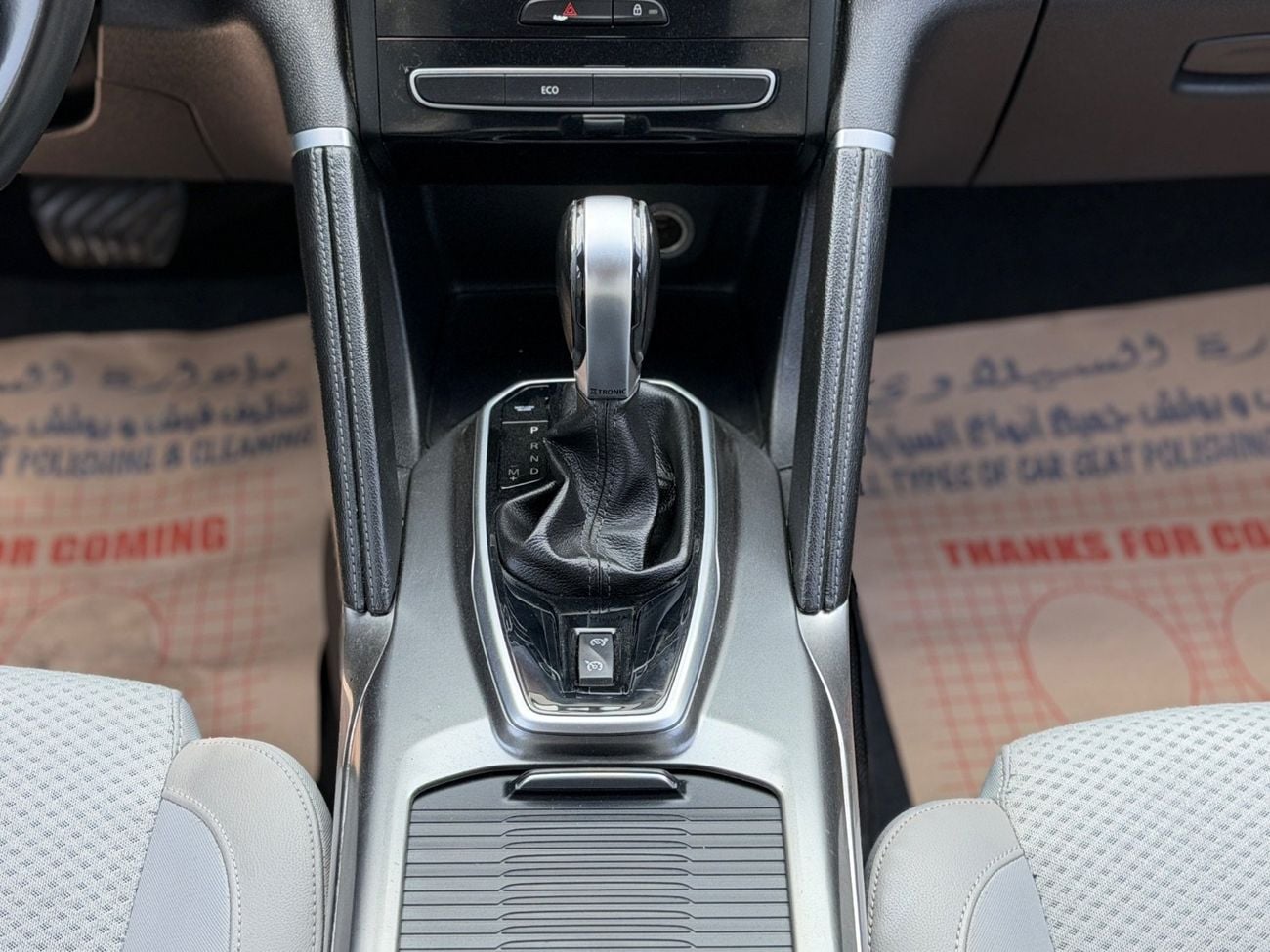 Renault Koleos 2.5L LE (4WD) Renault Koleos 4WD Full Option / GCC / 2018 / Free Accident