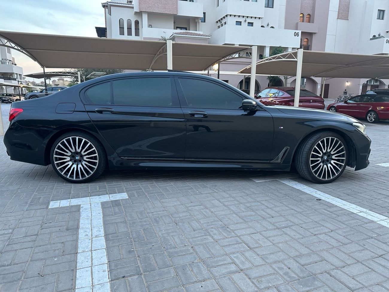 BMW 750i
