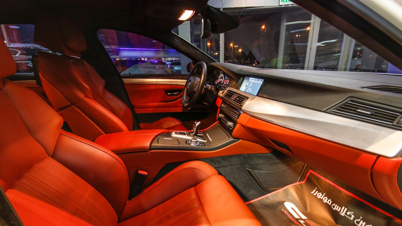 بي أم دبليو M5