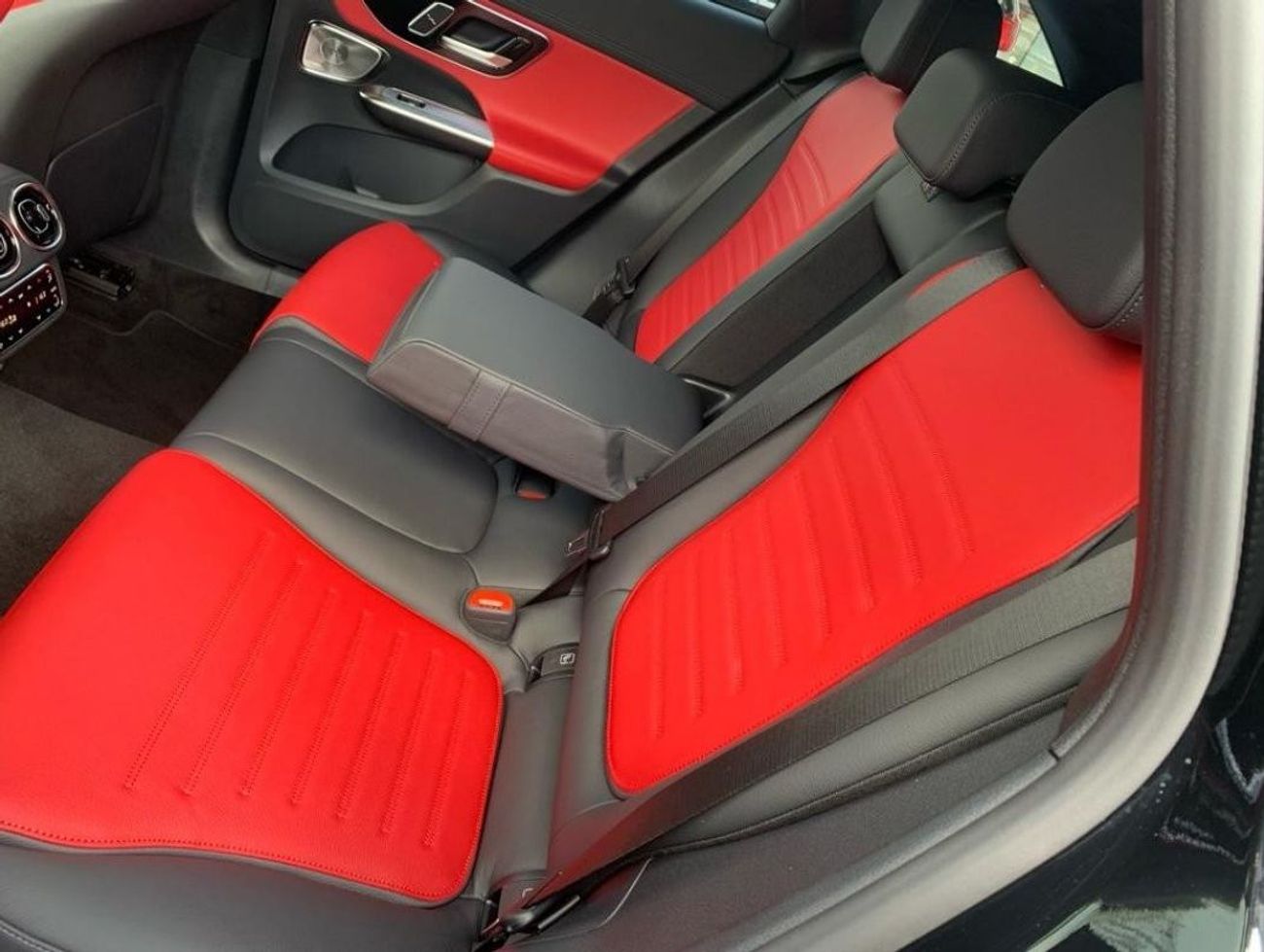 Mercedes-Benz GLC 200 GLC200 4-MATIC 2.0L V4 AT