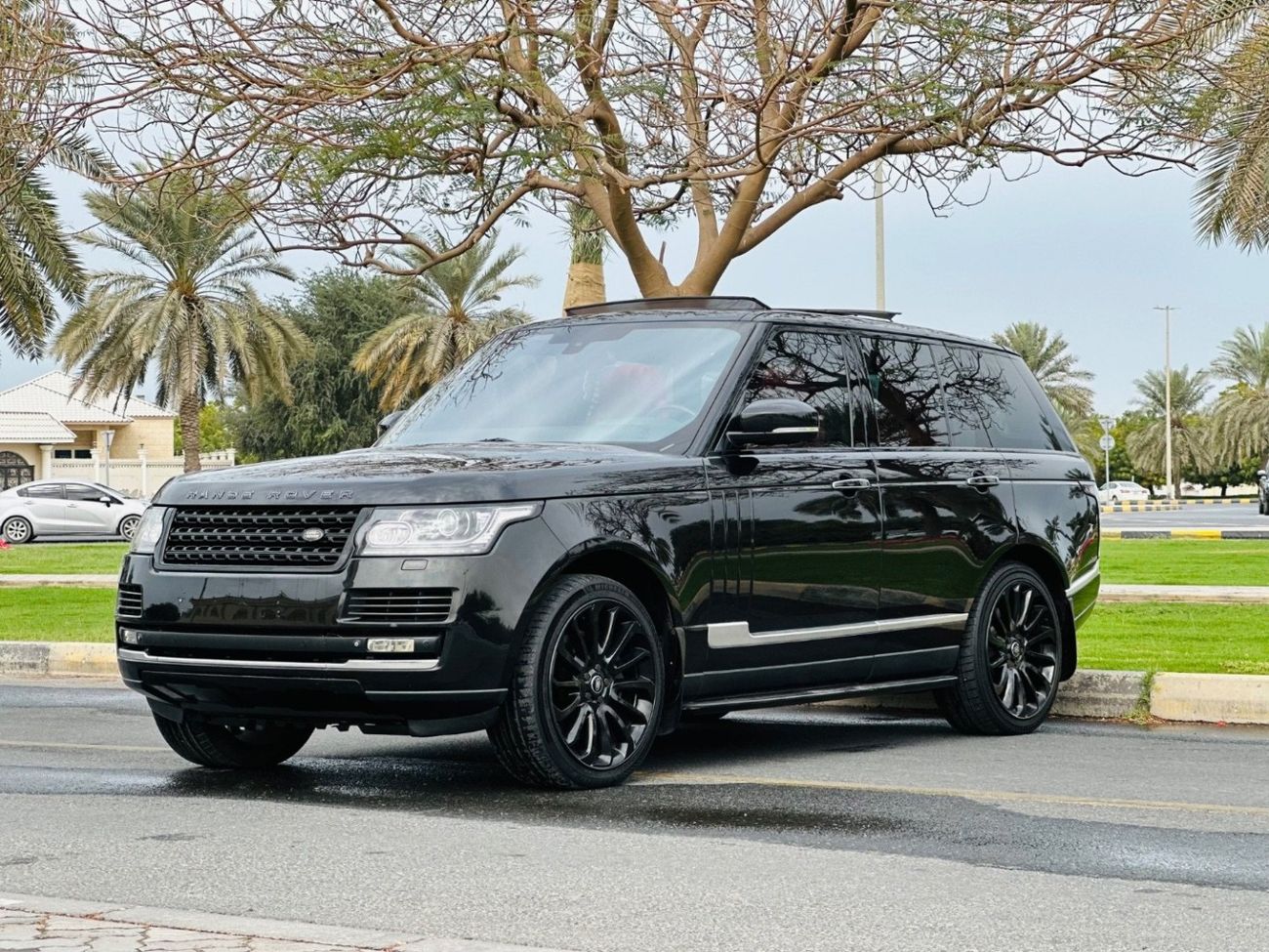 Land Rover Range Rover RANGE ROVER VOUGE Autobiography Black 5.0L