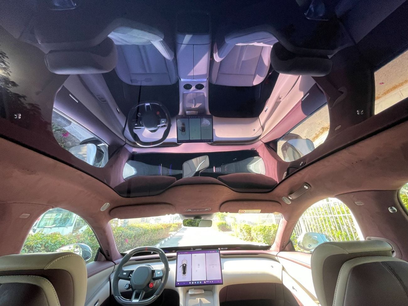 شاومى YU7 Max- 690 HP (681 bhp or 508 kW). range of up to 760 km