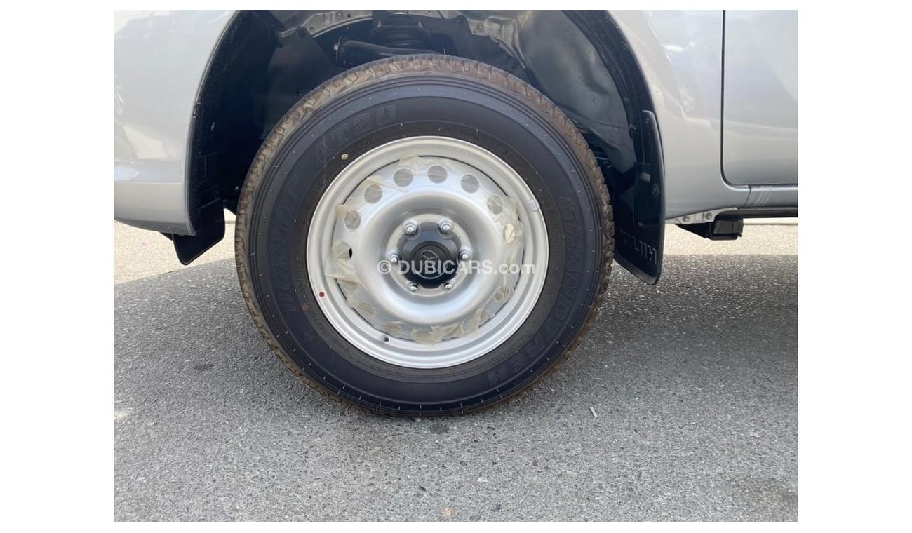 تويوتا هيلوكس TOYOTA HILUX 2.4 MT DIFFLOCK SILVER 2023