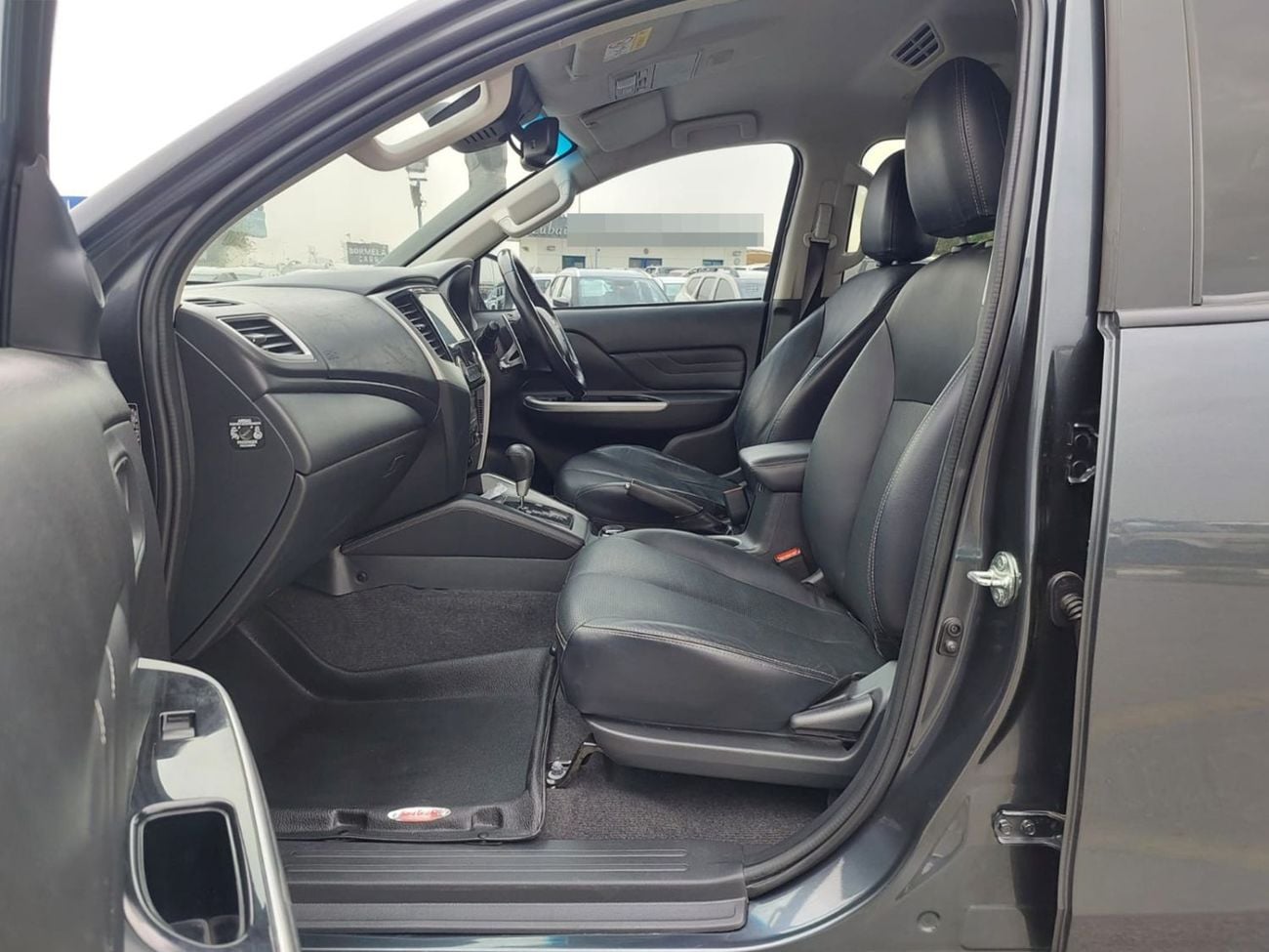 ميتسوبيشي تريتون MITSUBISHI TRITON PICKUP RHD 2020 MODEL 2.4 L DIESEL AUTOMATIC(PM04983)