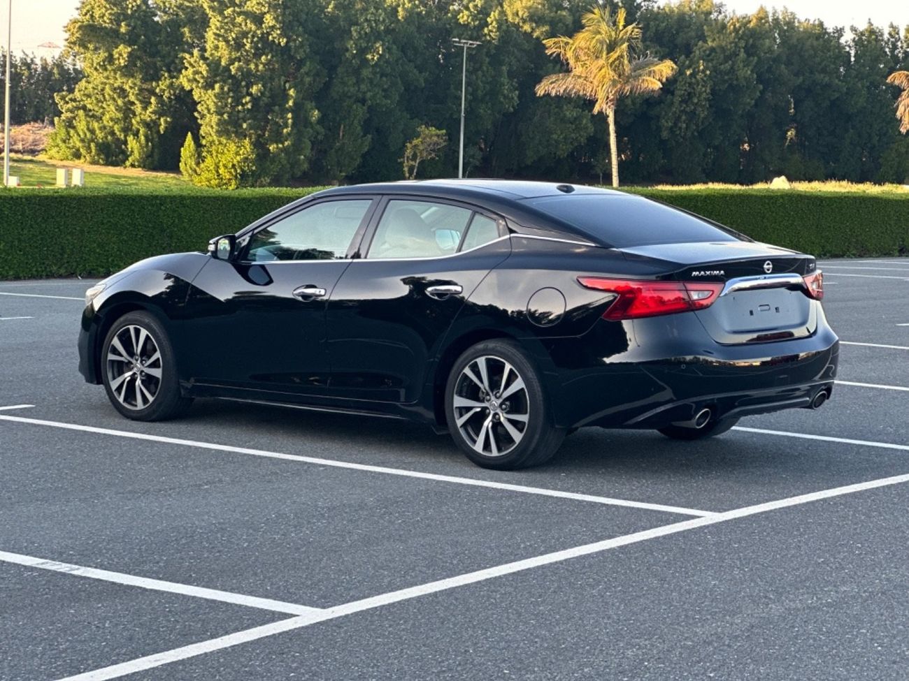 نيسان ماكسيما SV موديل 2016 خليجي فل مواصفات كراسي جلد وبانوراما ومثبت سرعه وتحكم كهربي كامل