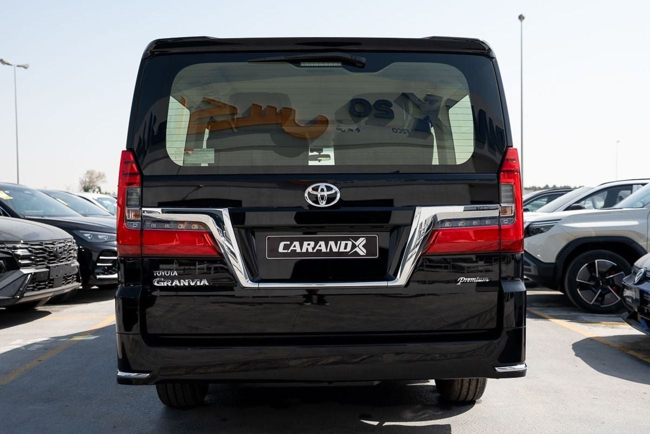 تويوتا جرافينا Premium 6 seater Diesel 2.8L Automatic Transmission 2025