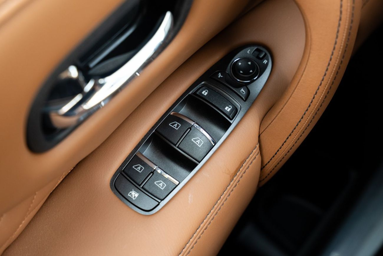 إنفينيتي QX80 Luxury 5.6L