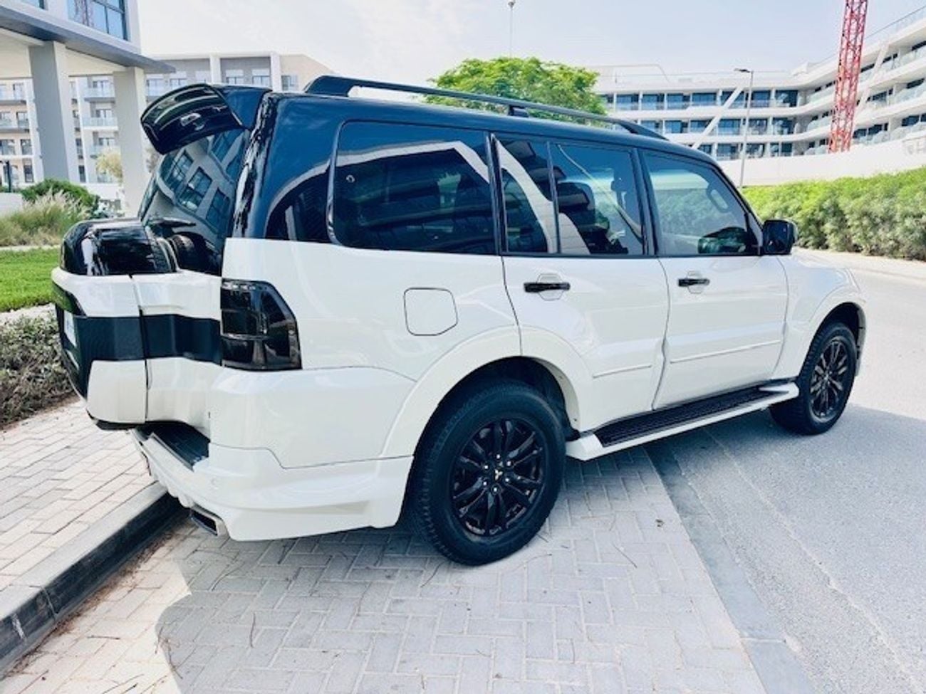 ميتسوبيشي باجيرو GLS H/L SIGNATURE EDI