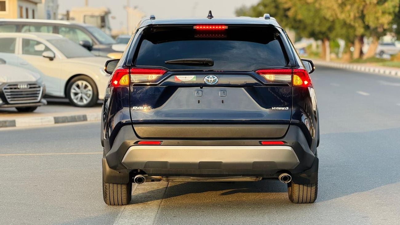 Toyota RAV4 HYBRID | BSM | BACK CAMERA | AUTOMATIC TRANSMISSION | 2.5L | DUAL EXHAUST PIPE | 2024