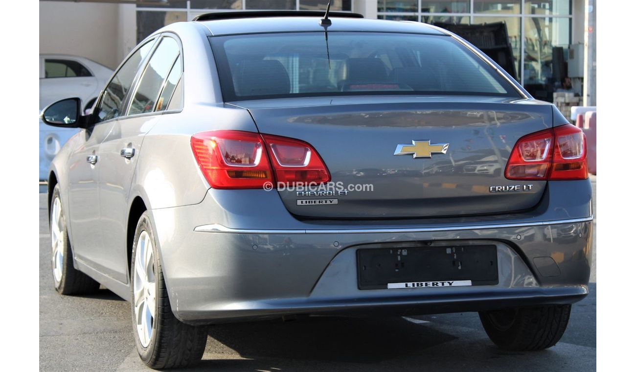 شيفروليه كروز LT شيفروليه كروز 2016 خليجي بحالة ممتازة فل أوبشن بلدون حوادث